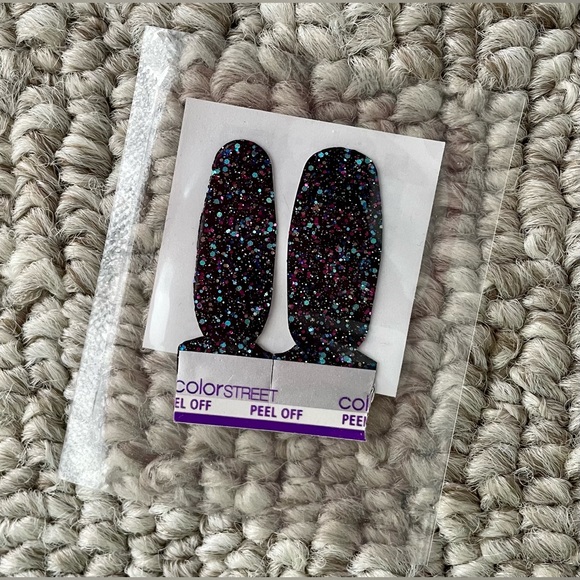 Color Street real nail polish strips 4 sets - Picture 6 of 7